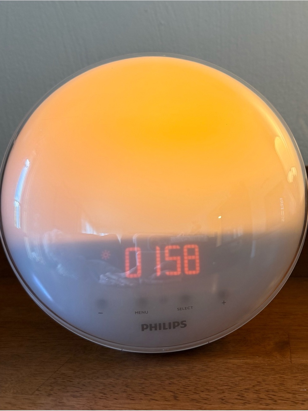 Philips HF3520 Wake Light Alarm Clock - Orange and White Glow